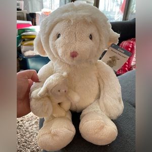 GUND - NURSERY TIME LAMB 10 INCH ANIMATED PLUSH ANIMAL - Baby Toy